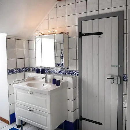 Chalet Landhaus Am See Von Robertville Waimes